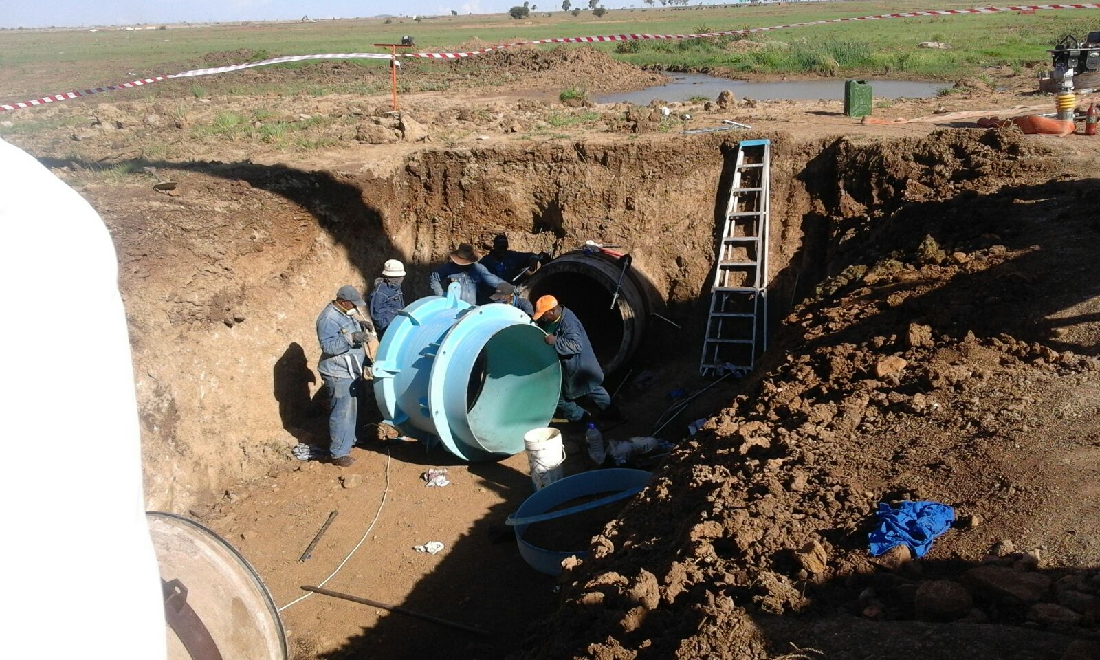 Derduisende Bloemfonteiners die naweek sonder water